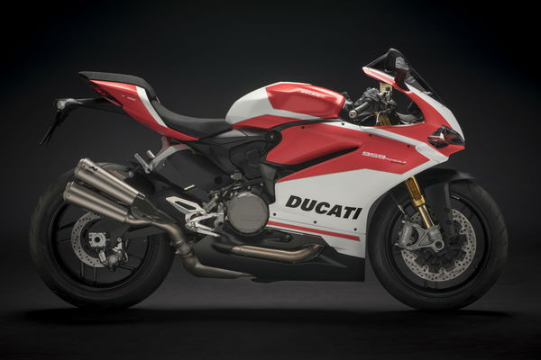 Ducati reveal special edition 959 Panigale Corse at EICMA