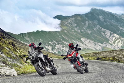 01_DUCATI_MULTISTRADA_V4_S