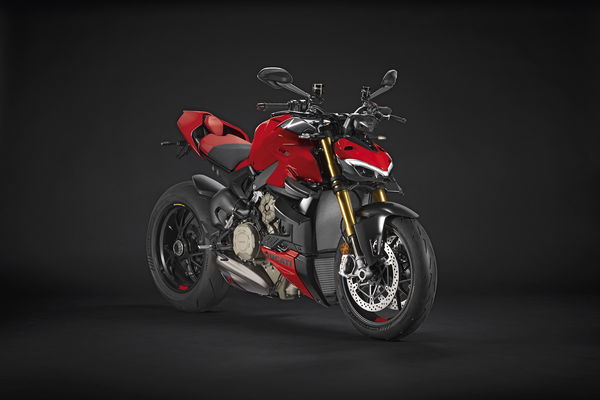 2023 Ducati Streetfighter V4 Sport package