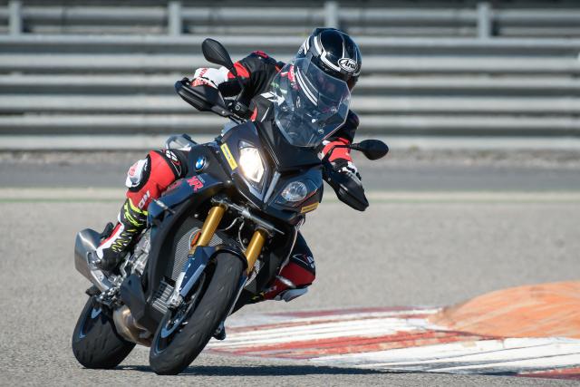 S1000 XR on track