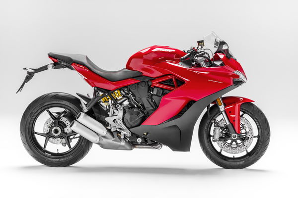 Ducati Supersport and Supersport S debut