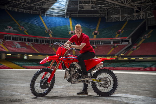 Max Anstie with Honda CRF250R outside Principality Stadium. - World Supercross