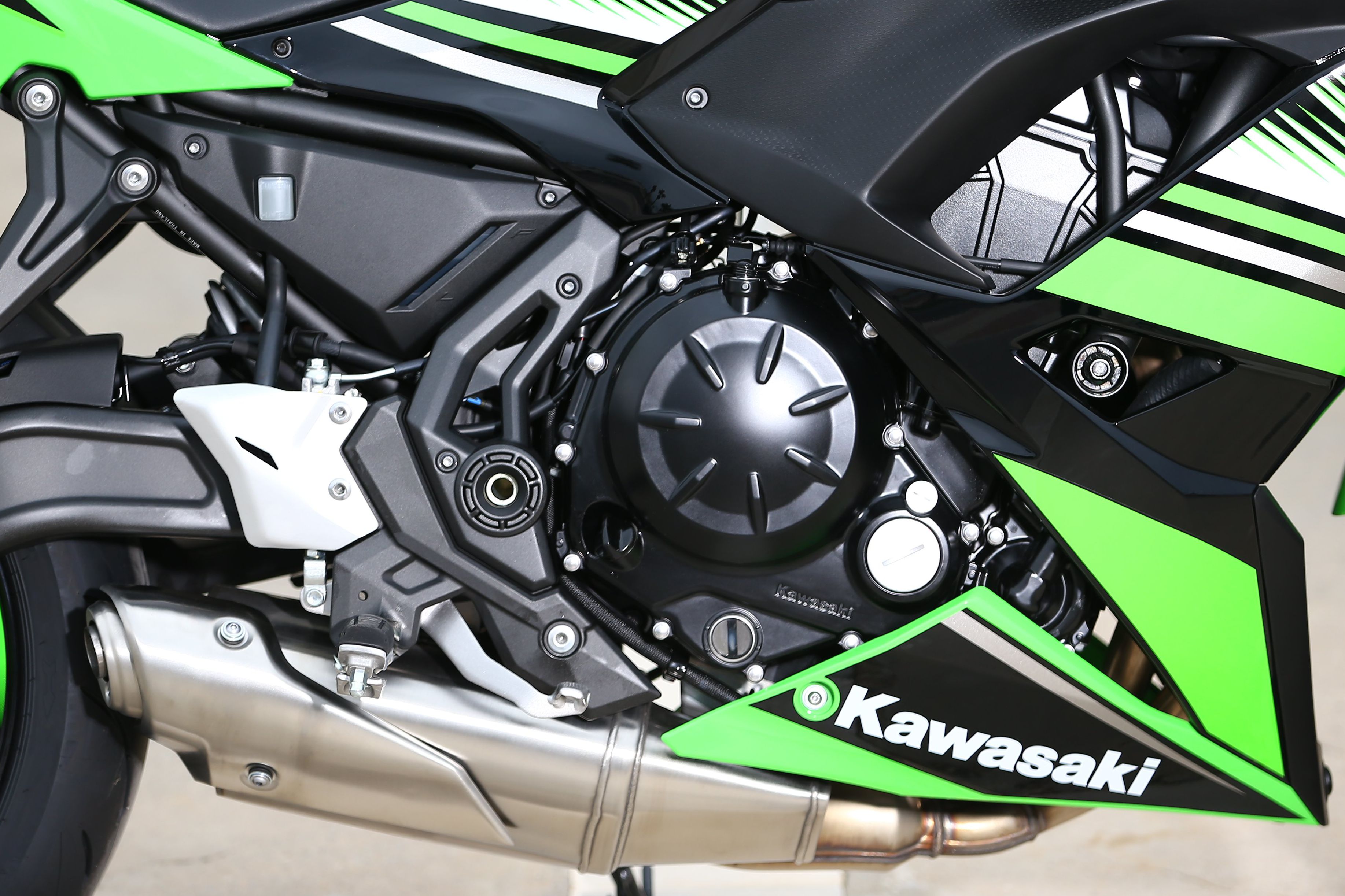 Kawasaki Ninja 650 engine