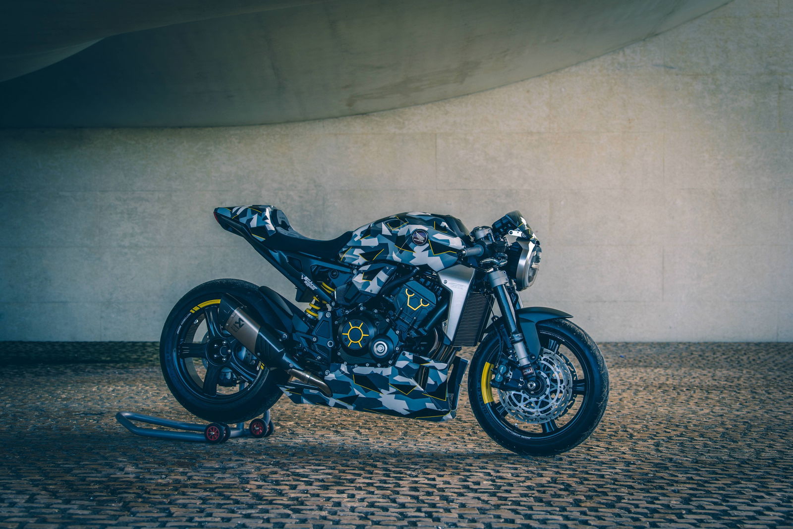 CB1000R-adical