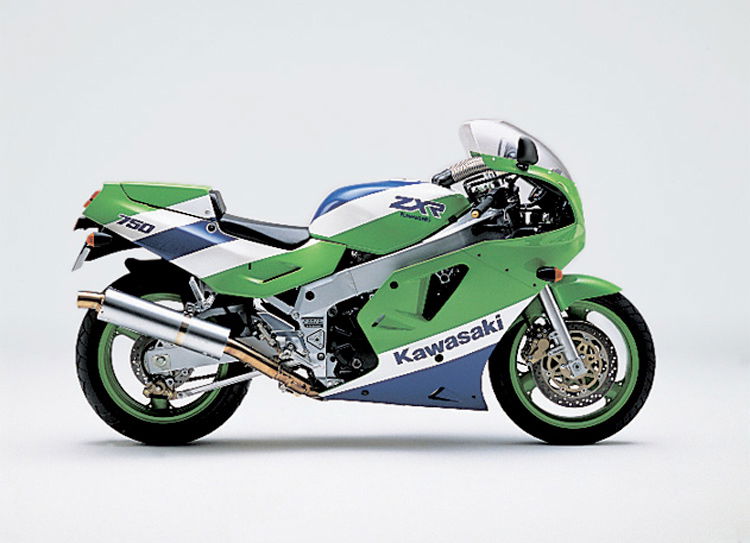 GPz900 R review