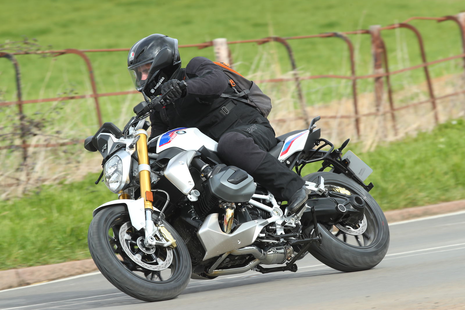 2019 Aprilia RSV4 1100 Factory first ride