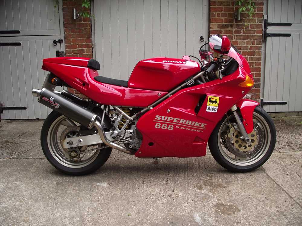 A Ducati 888 retro sports bike