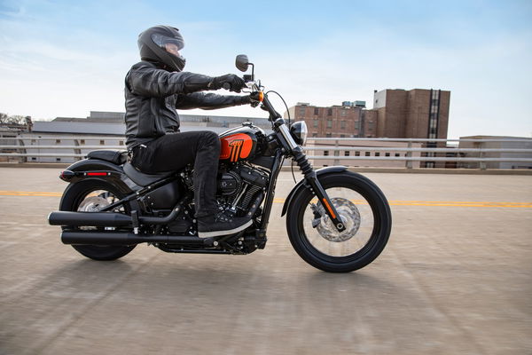 Harley-Davidson 2021 Street Bob 114 road