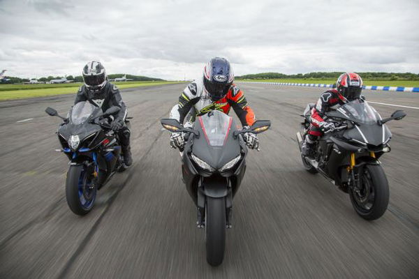 Superbike group test 2017: GSX-R1000R vs Fireblade vs R1 vs ZX-10R vs S1000RR