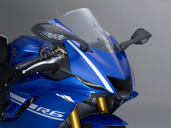 New Yamaha R6 revealed