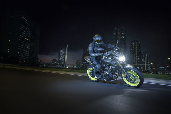 Yamaha unveils 2018 MT-07 at EICMA