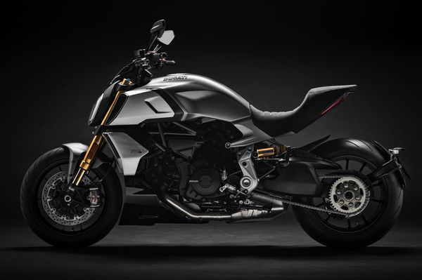 2019-Ducati-Diavel-1260-S