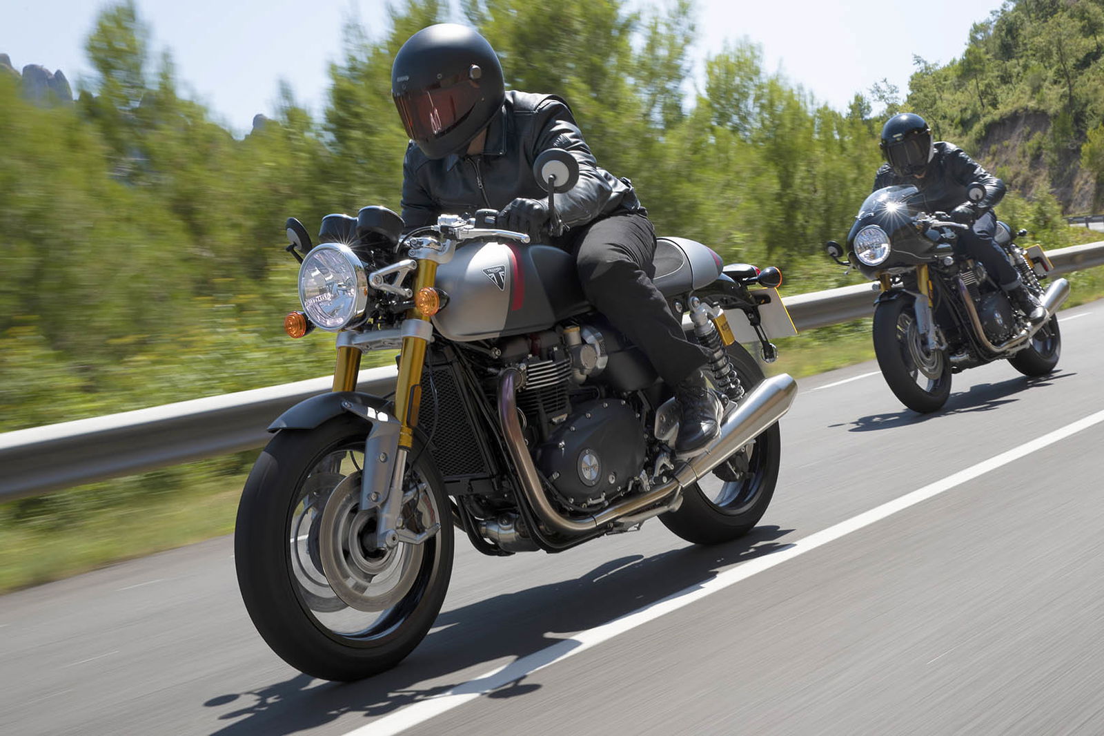2020-Triumph-Thruxton-RS-First-Look-retro-sport-motorcycle-feature.jpg
