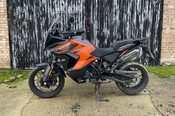 2021 ktm 1290 side