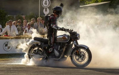 BSA Gold Star 650 burnout