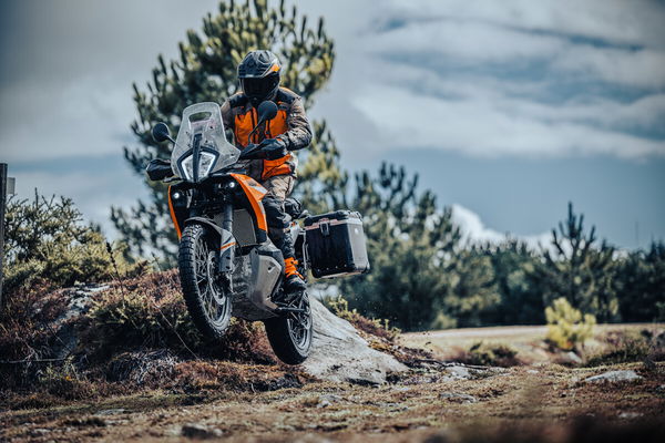 2023 KTM 890 Adventure. - KTM