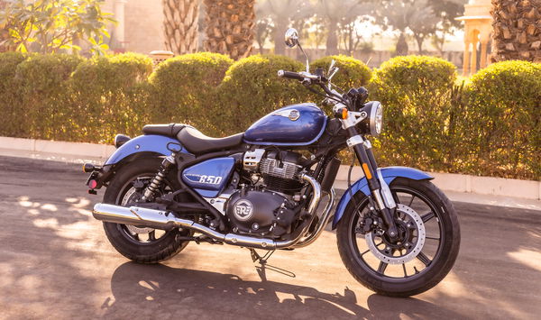 2023 Royal Enfield Super Meteor 650