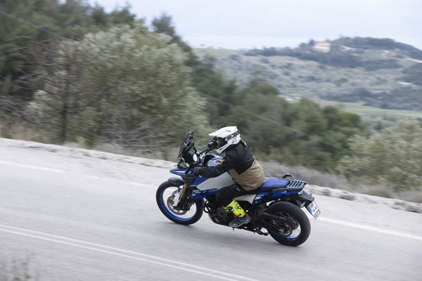 2023-V-Strom-1050-DE-Visordown-Review