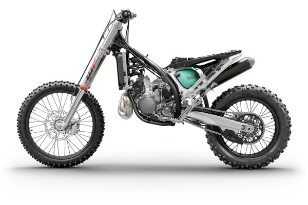 2024 KTM EXC, bodywork removed