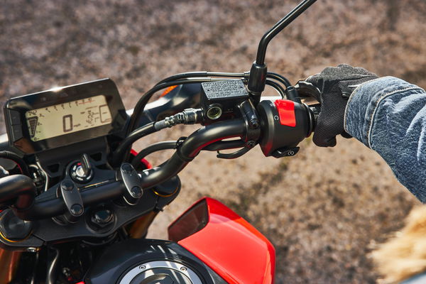 Honda MSX125 Grom - cockpit