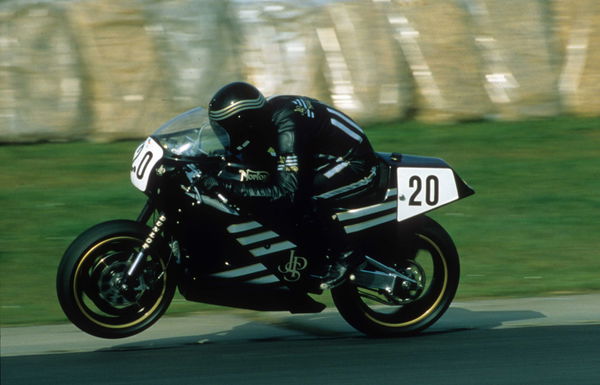 Norton RC/W588