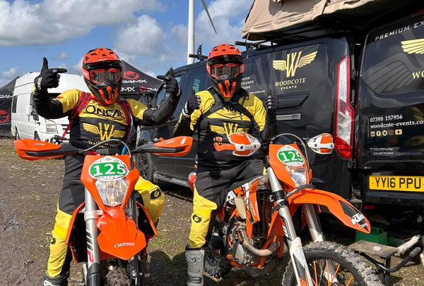 Gareth and Virgil before the start, looking clean!