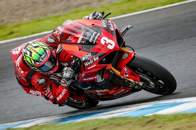 Ryo Mizuno riding his Ducati Panigale V4 R