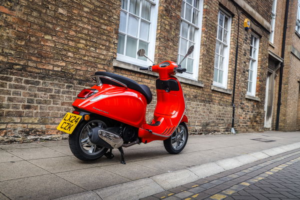 Vespa 125 Primavera - rear