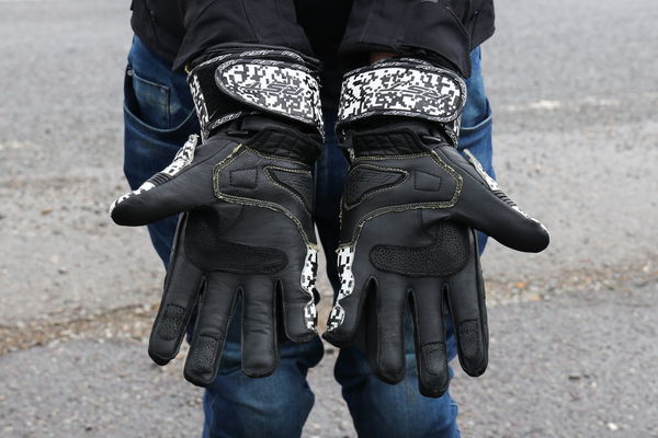 RST Tractech Evo 4 gloves - palms