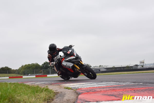 Going through Melbourne Hairpin