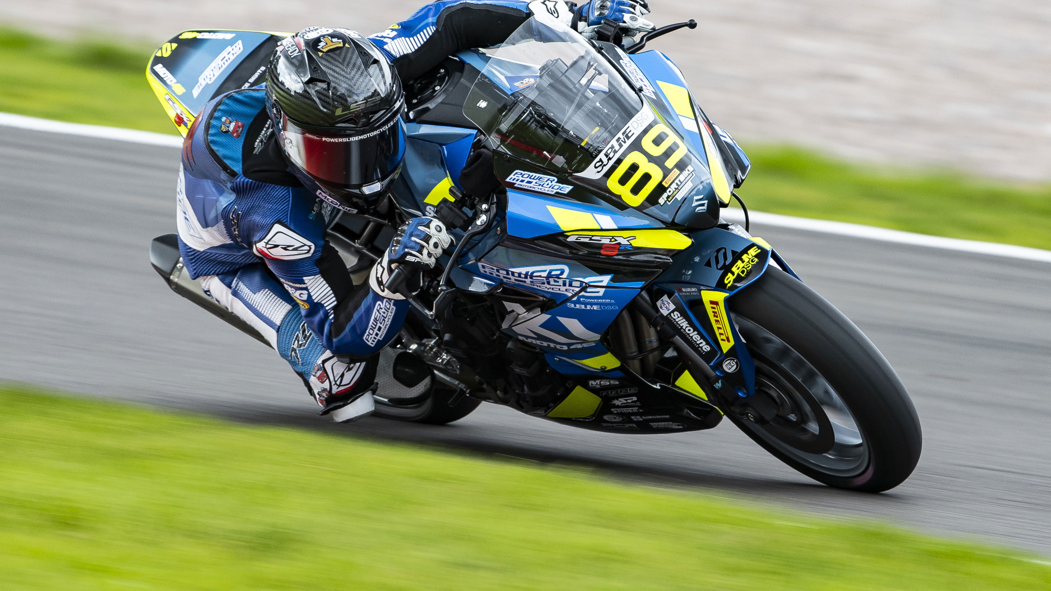 Suzuki GSX-8R
