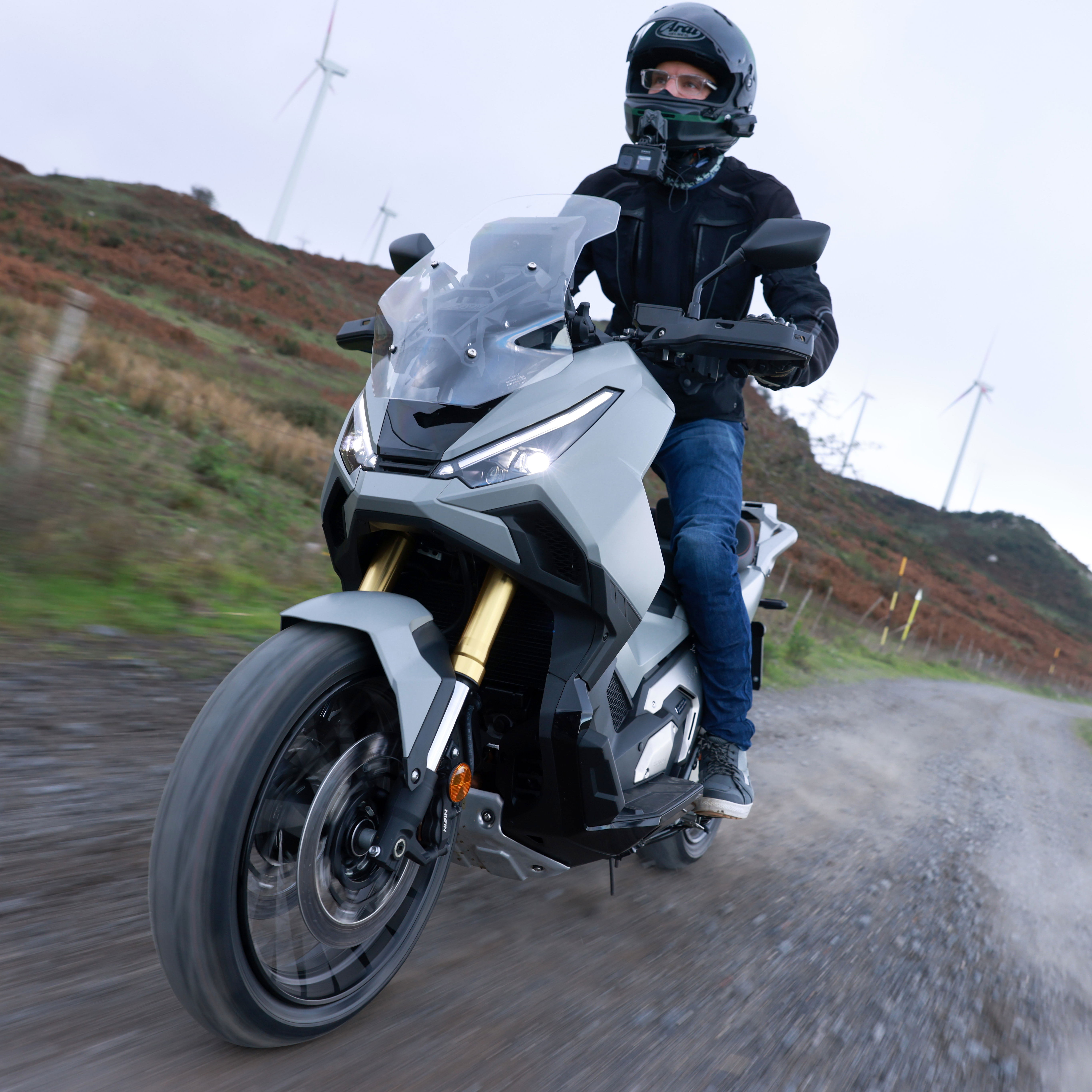 Honda X-ADV - off-road riding