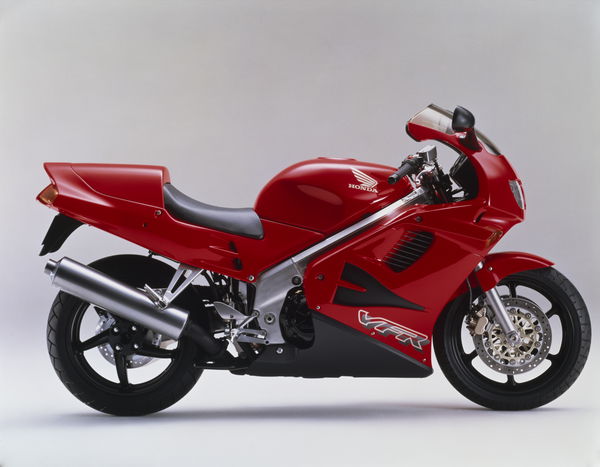 Honda VFR750F