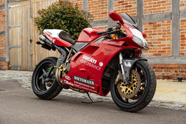 A Ducati 916 SPS Carl Fogarty Replica