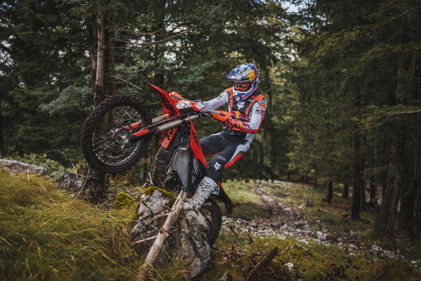 KTM Freeride E air shot