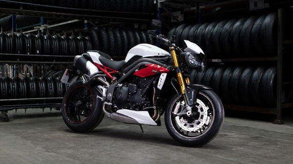 2016 Triumph Speed Triple 