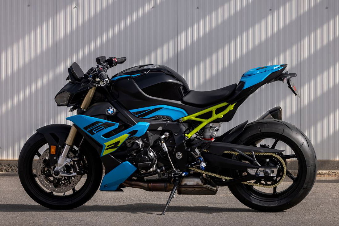 BMW S1000R M1000R 21-24年 PRO-RACE GP-S1 sddefault.jpg