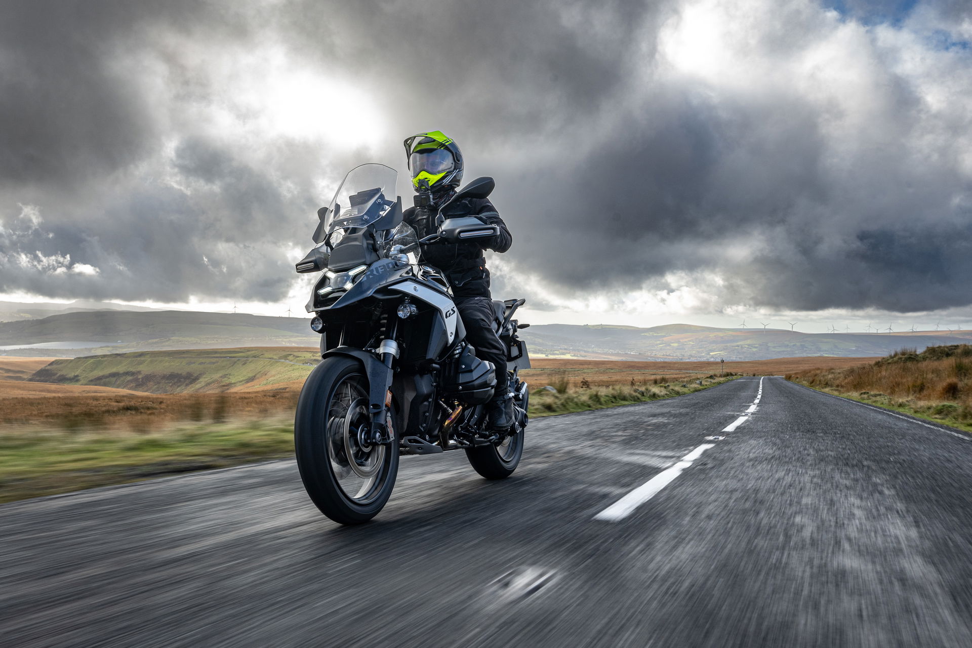BMW R1300 GS with ASA Review: Game-Changing Gearbox Tech?