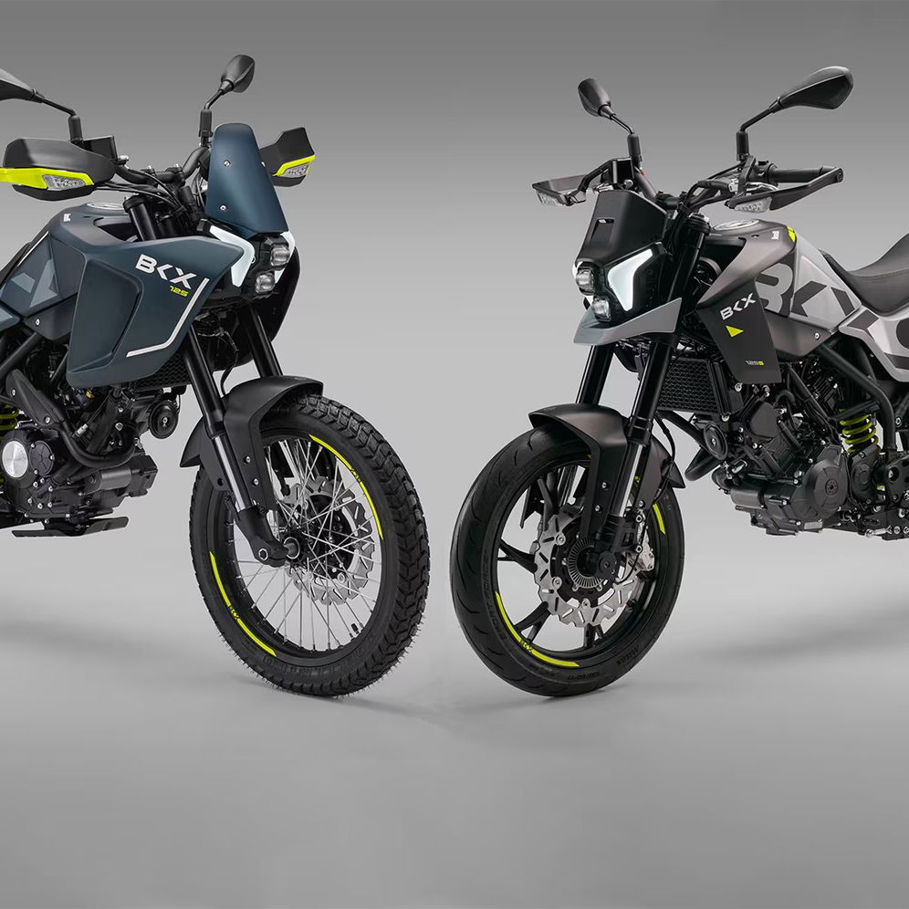 The new Benelli BKX 125 (L) and BKX 125 S (R)