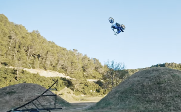 Yamaha Tenere 700 backflip