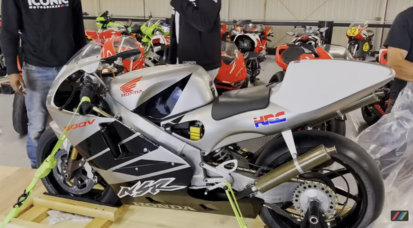 The bike was a cheaper and easier to ride version of Honda's NSR500 V4 Grand Prix bike