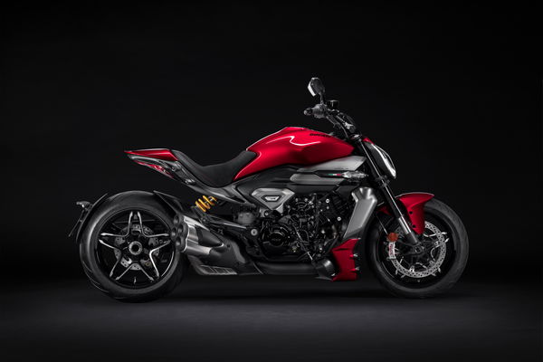 New Ducati XDiavel V4