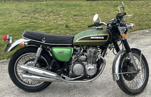 A Honda CB500-4