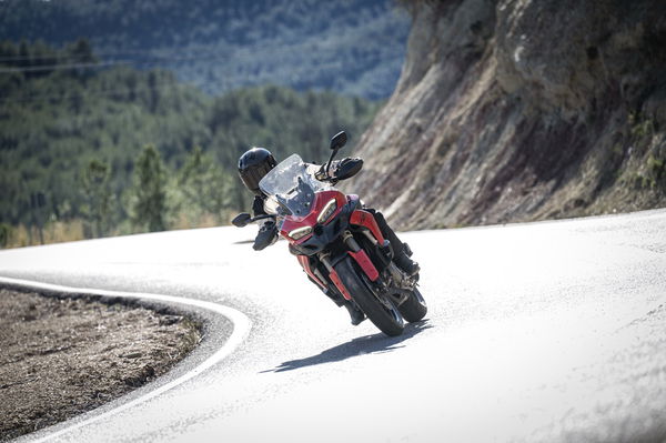 Cornering on the Multistrada V2 S