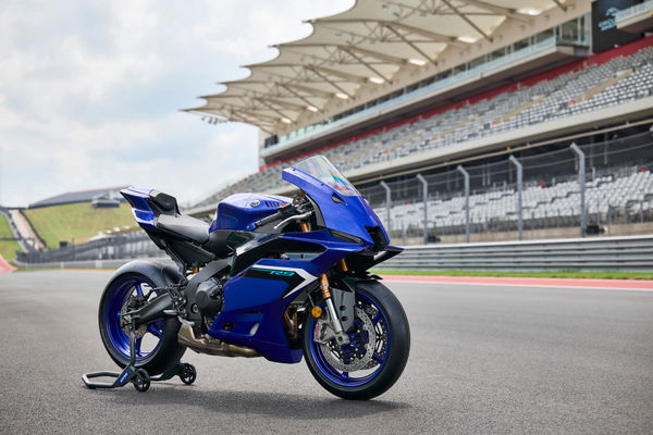 The new R9 from Yamaha - on track static