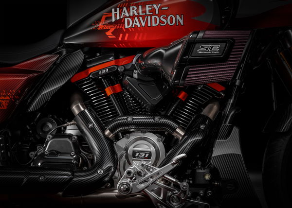 The Harley-Davidson CVO Road Glide RR - engine