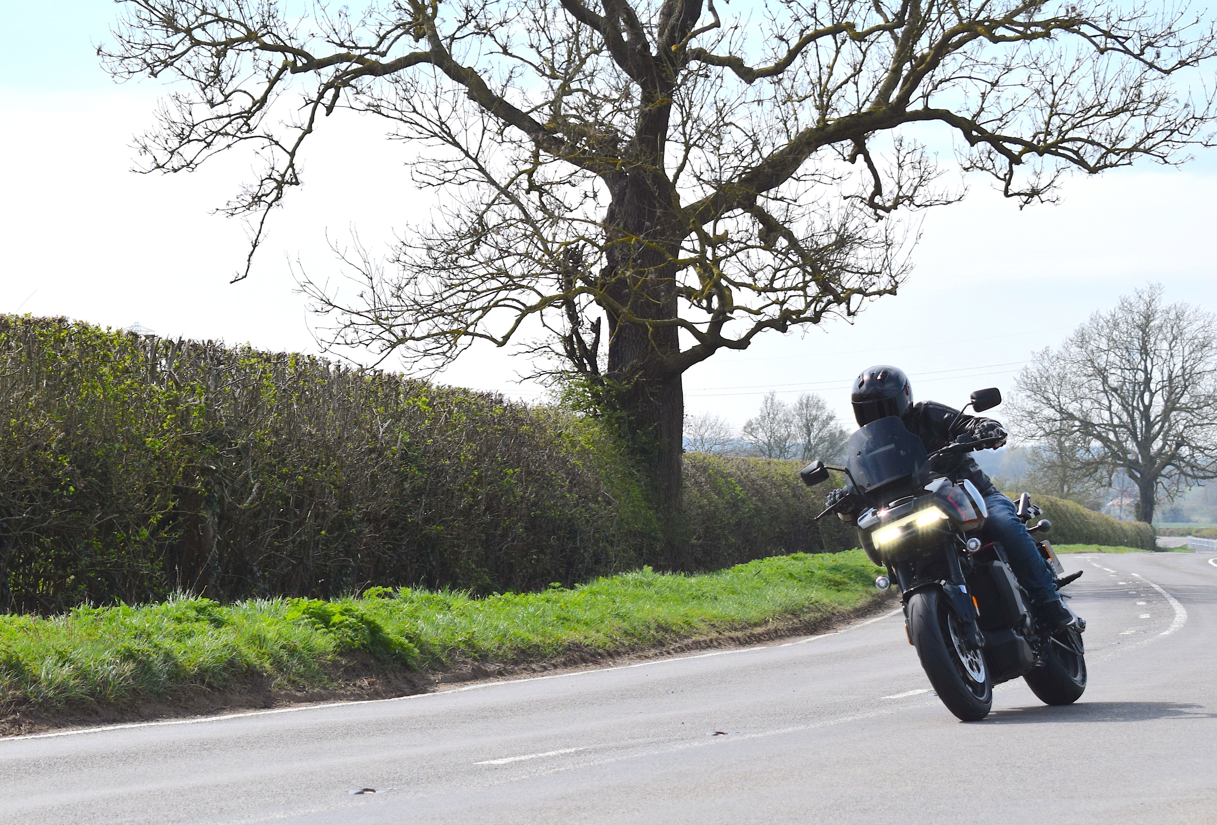 Pan America 1250 ST - riding