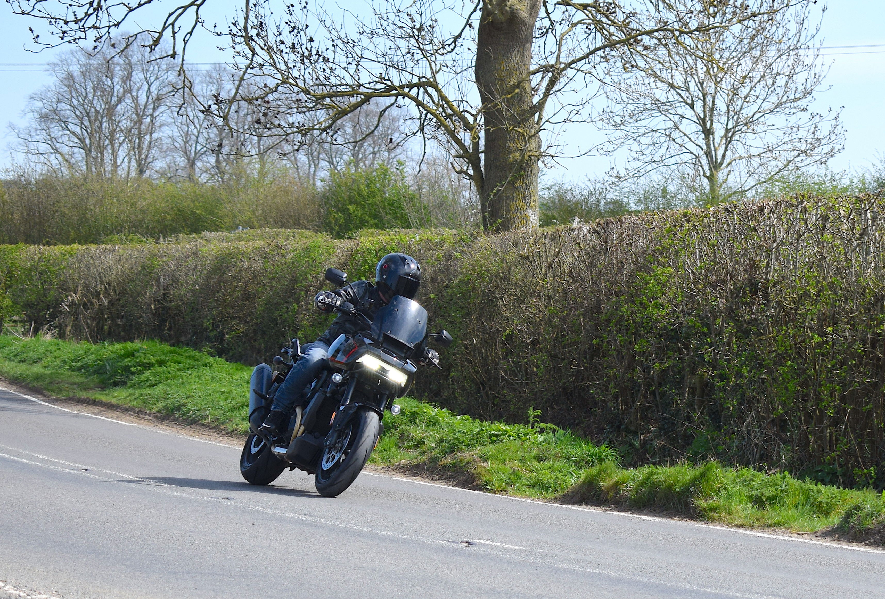 Pan America 1250 ST - riding