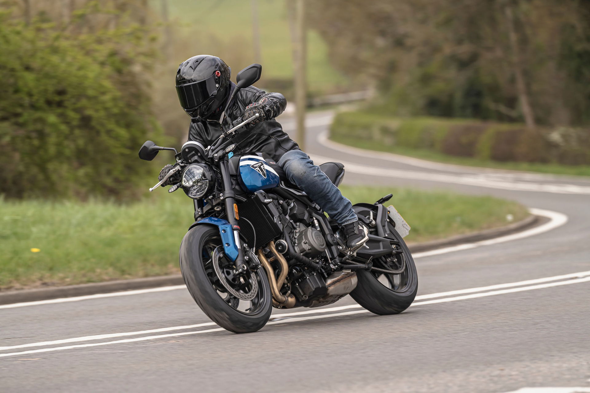 Trident 660 - riding