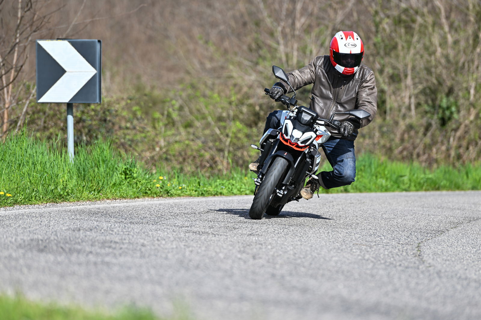 Tuono 457 - riding